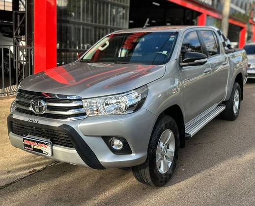 TOYOTA HILUX 2.7 SR 4X2 CD 16V FLEX 4P AUTOMÁTICO TOYOTA HILUX 2.7 SR 4X2 CD 16V FLEX 4P AUTOMÁTICO